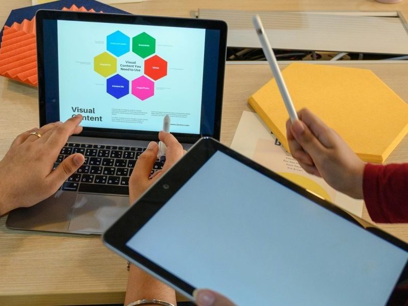 Stick vs Manual How to Build a Hybrid AI Workflow That Cuts Hallucination Costs