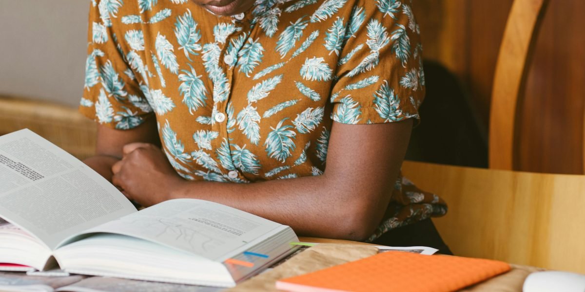 A person focused on learning, symbolizing the continuous education required to stay updated in data engineering.