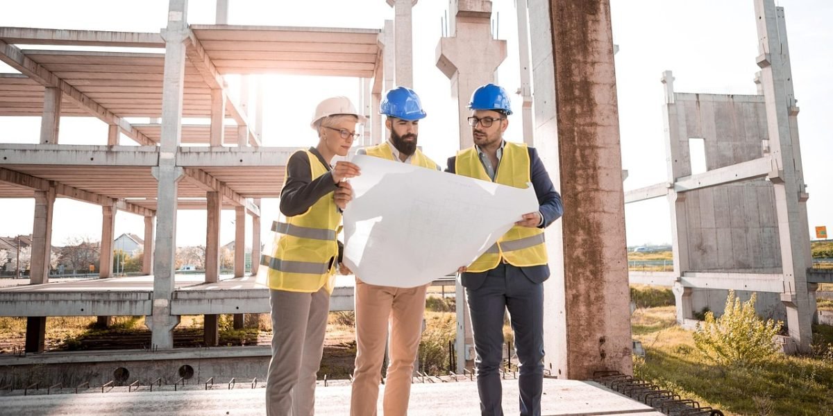 Teams analyze project data and business questions to select the most appropriate data mining technique.